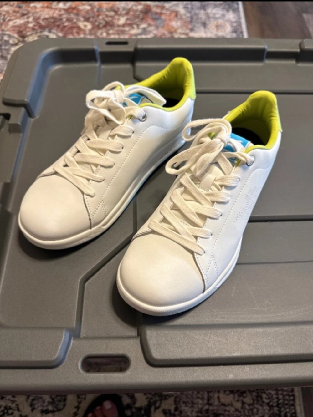 Kuru Roam Leather Sneakers in Bright White and Pale Lime ~7.5~